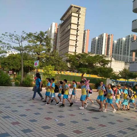 开心的研学之旅，幸福的童年时光—记三（6）中队“喜迎二十大  研学促成长  实践出真知”主题研学活动