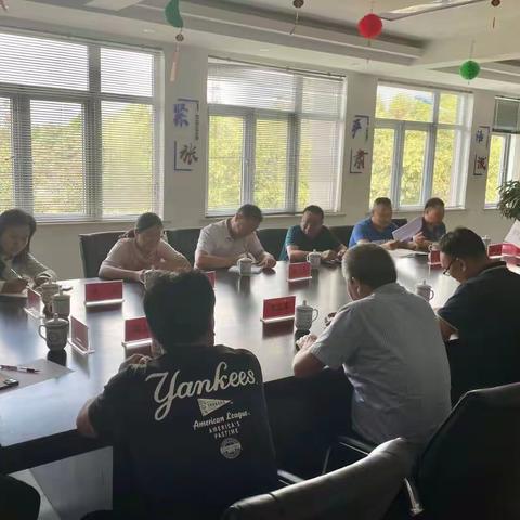 推进餐废专用收集桶规范收运管理工作