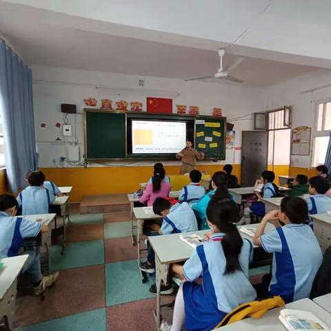 名师引航    实践成长——广昌县第一小学英语教研组落实名师理念教研活动