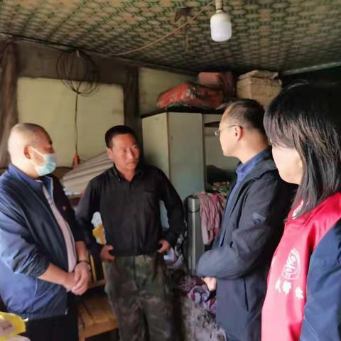 敬老爱老 情暖中秋