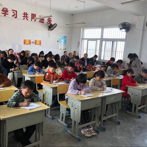 打牢基础，提升素质——﻿圣水峪中心学校写字教学公开课活动圆满举行