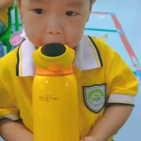 亿童贝贝幼儿园中一班汪子锌小朋友: