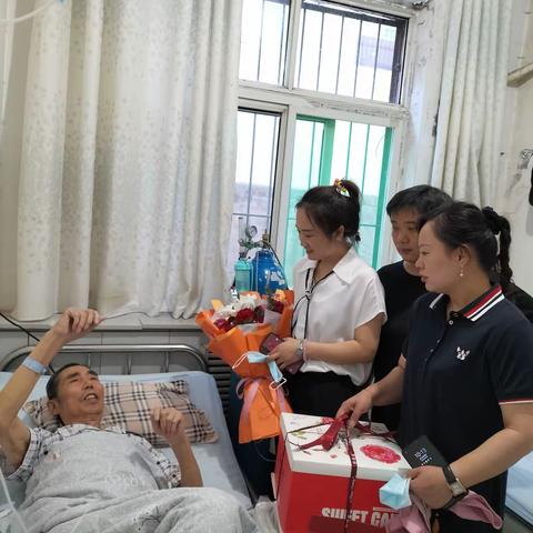 学党史，感党恩，我为群众办实事—化林路街道岭北二社区端午慰问老党员