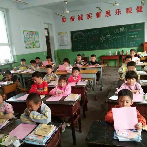 和西学校加强宣传，森林防火从小学生做起！