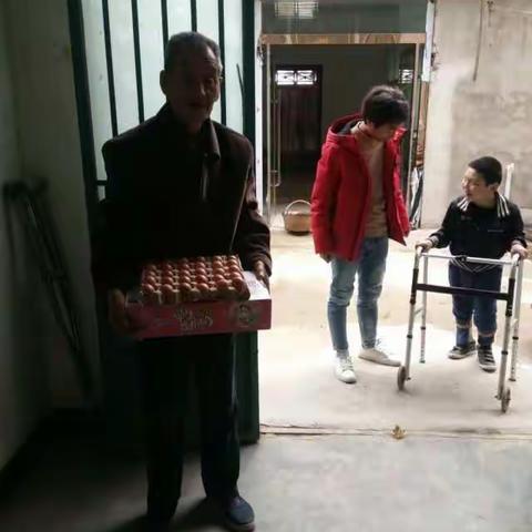 把温暖送到心坎里——八里小学送教工作纪实