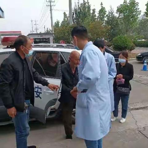 “人民好警察，为民办实事”王峰派出所送治一名精神障碍患者