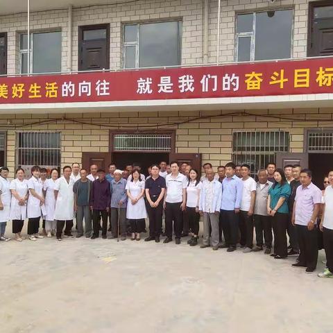 石楼县医疗集团优质资源下沉赴县纪检委帮扶村小蒜镇辛庄开展“医心向党、与爱同行”义诊活动