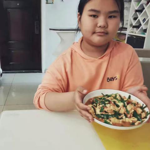 【德育】我是辛勤的小蜜蜂——许昌市毓秀路小学尚东校区四（1）中队