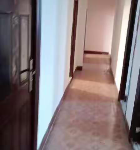 出租，三苏大道电信对面6楼单间出租，可季度付可年付 出租350到400/月 V65658