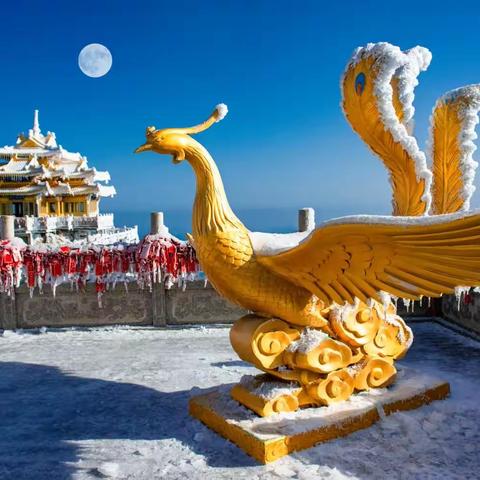 山映霜雪欲争春 银图景色画诗神