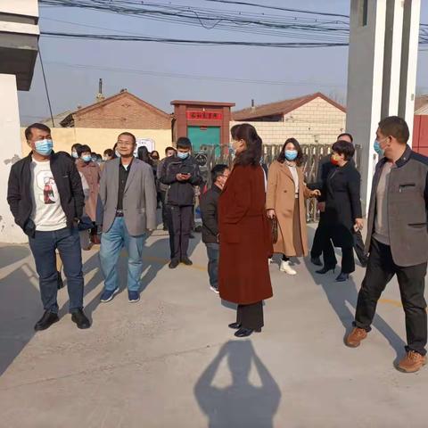 教育无边界，交流促成长--孙小和龙小教育同仁来我校参观交流