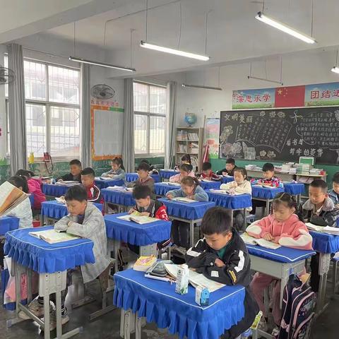 读经典润心灵，与春天共绽放——西平县蔡寨回民小学“中华经典诵读月”活动精彩纷呈