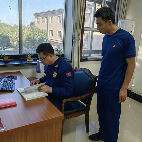 魏效征政委深入瓜州大队调研指导工作
