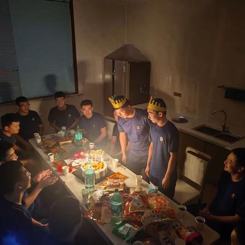 凝心聚力暖人心——阳城消防站举办集体生日会