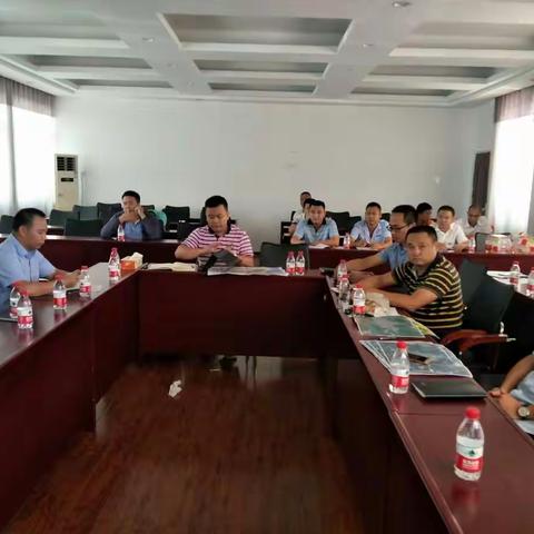 县规划委组织召开十月田、乌烈镇总体规划暨控制性详细规划讨论会