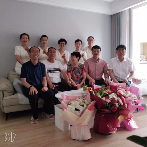 祝漂亮妈妈生日快乐！（20220804）