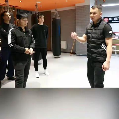 品仁散打18017579955