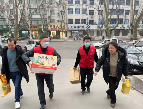 【我们的节日·春节】汝阳县公路事业发展中心关爱退休职工  新春送上温暖