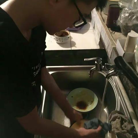 [初三4班]国庆道德实践活动剪影