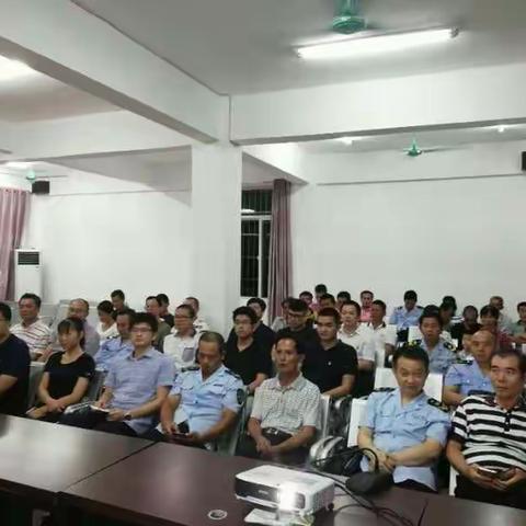市纪委帮扶责任人观看第91期脱贫致富电视夜校节目
