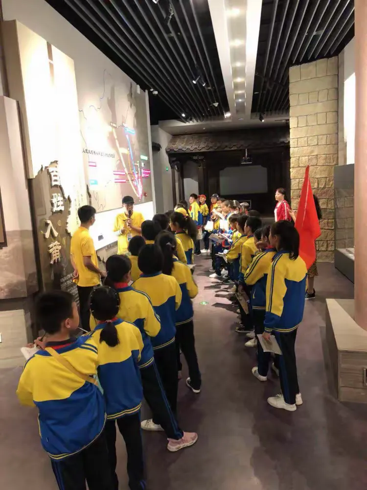 2019年山亭中心小学五,六年级研学活动之旅