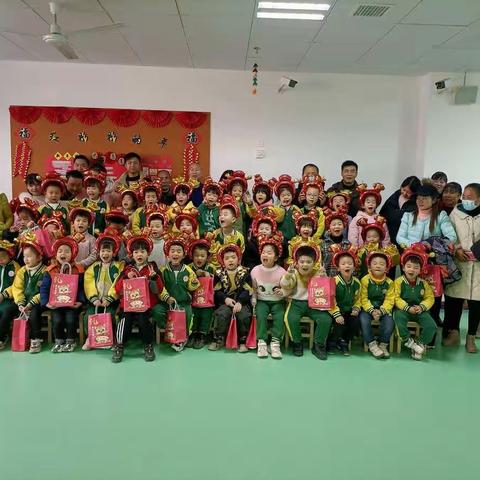 永昌中心幼儿园大一班寒假总结———时光匆匆，爱如潮水，