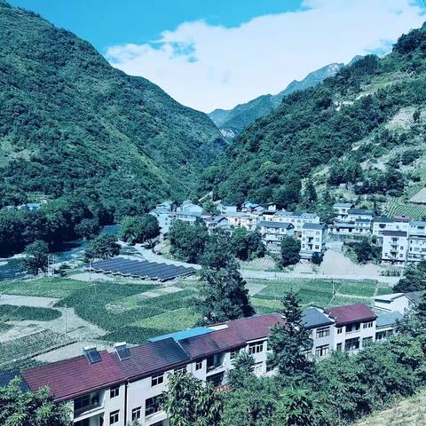 看山是山，看水还是水