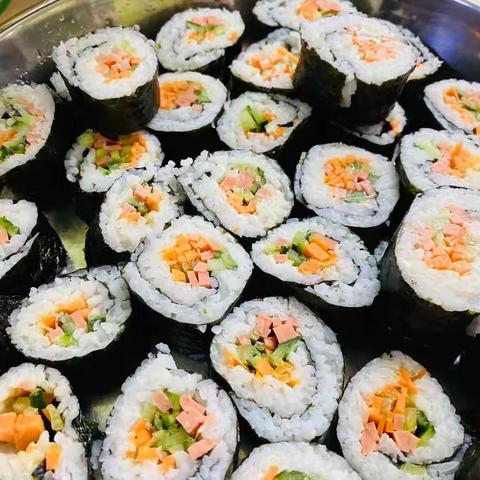 豆豆三班晚餐“自制寿司”🍣