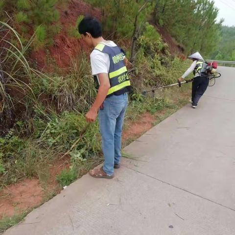 湖边镇公路养护站9月工作动态