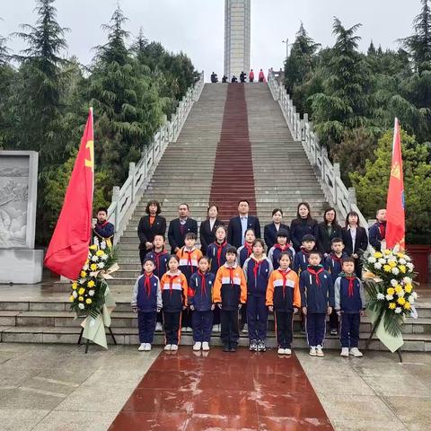 " 缅怀先烈遗志 珍惜幸福生活” ——潼关县添景苑学校清明祭英烈主题教育活动