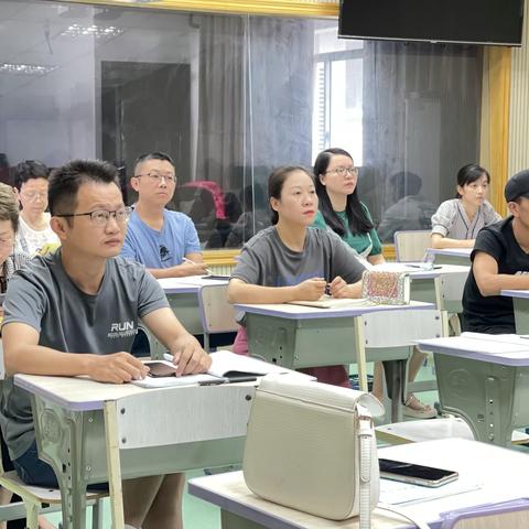 落实“双减”精神 综合担当有为 ——记云和县实验小学综合组教研活动