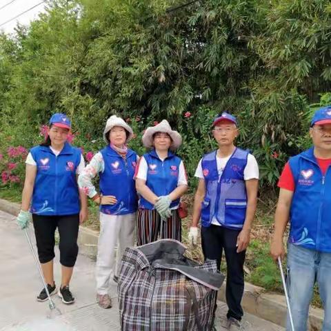 石屋村委会志愿者在行动