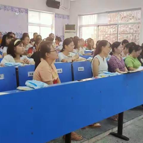 同沐书香，共享快乐——庆云山小学教师共读交流会