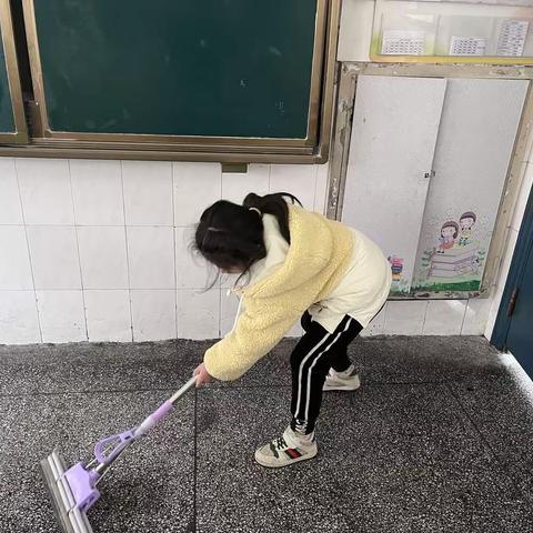 （2004班）雷锋精神是什么？