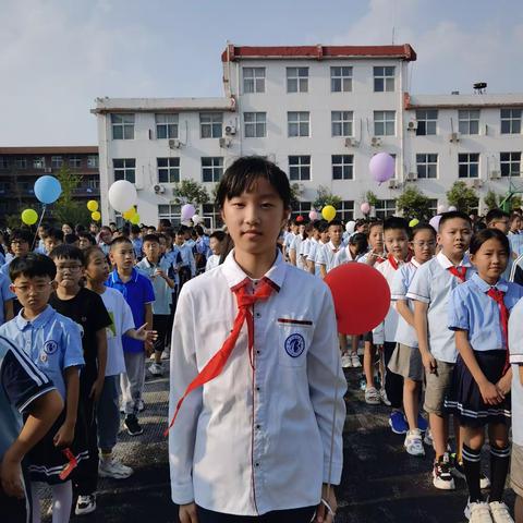 秋色宜人开学季    砥砺奋进新学期——潍坊市北海学校五年级一班