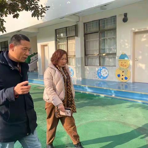 心系幼儿，共谋发展——上级领导莅临弋阳县第一幼儿园参观调研