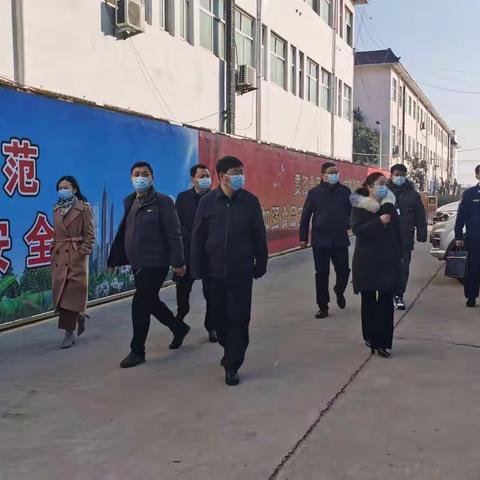 领导视察  殷切关怀