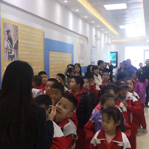 法制进校园---济钢鲍山学校小荷中队参观历城检察院小荷工作室