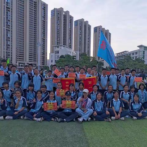 总分第一&文明奖、文武兼修、团结拼搏、勇攀高峰——柳城中学初一2班第30届运动会精彩瞬间集锦（22年10月23-25日）