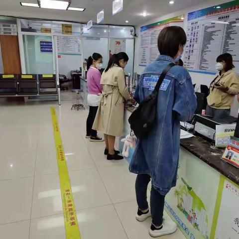 吉阳区人社局开展城乡居民基本养老保险扩面参保缴费督导工作
