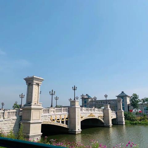 金秋逢国庆，出游正当时