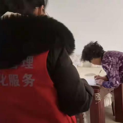 玉锦轩社区开展帮办代办服务