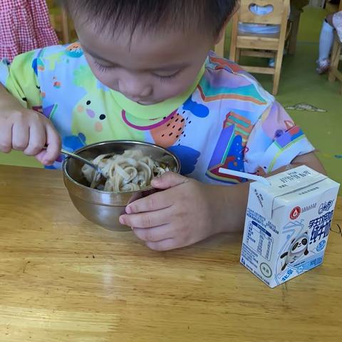 邓鑫逸🌈成长相册