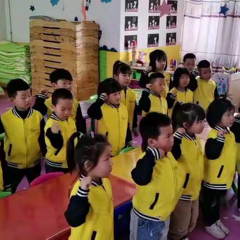 独立，送给孩子最好的成长礼物🤗🤗🤗西关商业幼儿园“礼仪好习惯—独立月”活动中三班