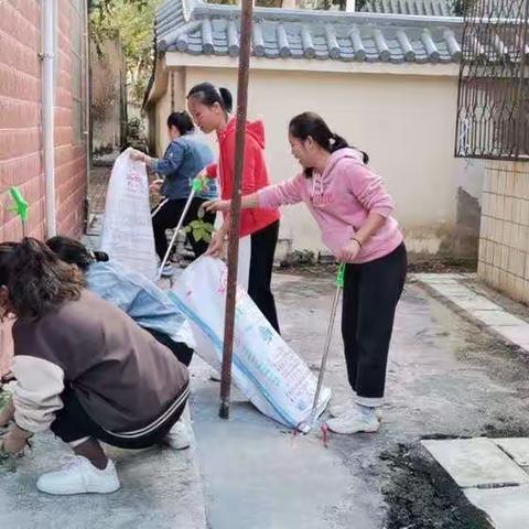 畅好乡统一开展“清洁家园 喜迎新春”环境卫生整治行动