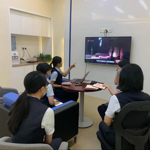 “传承红色基因，汲取奋进力量” -康乐支行党支部5月党员活动日