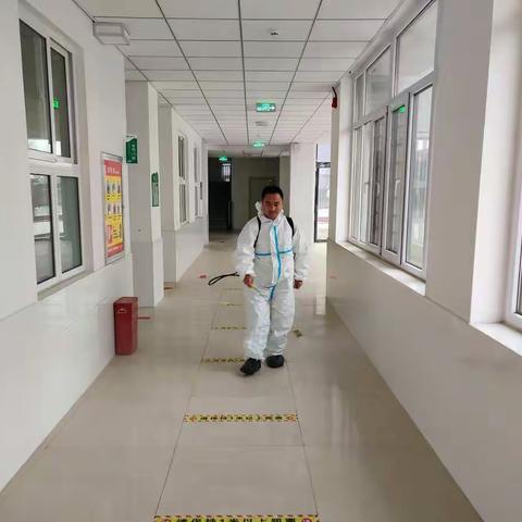 安全检查保开学，细微之处见真章