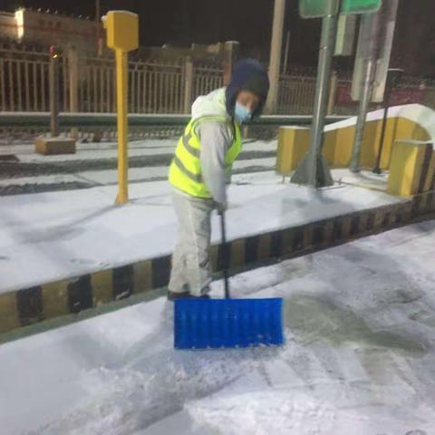 除雪清障     保通保畅