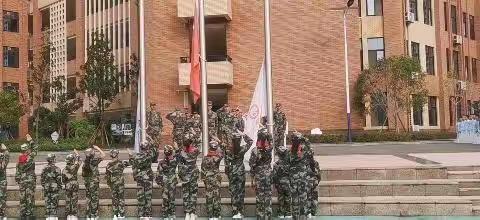 鼎山小学2022年秋校园文化主题活动——2020级一班