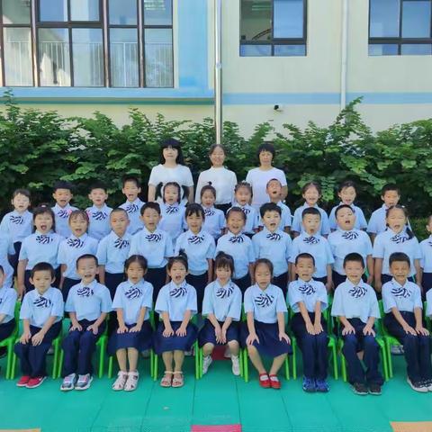 又是一年毕业季！大一班的宝贝们毕业了！